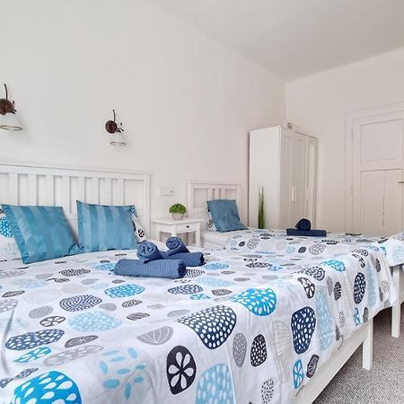Finnem Rentals Zikova Praga Exterior foto